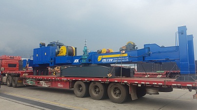 隧道施工設(shè)備運輸.jpg 隧道施工設(shè)備運輸.jpg